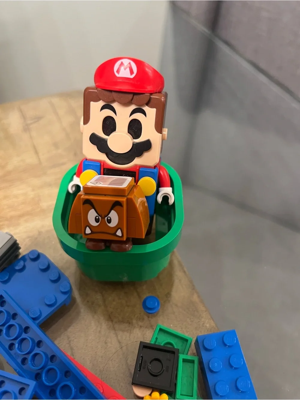 2 LEGO Super Mario Guarded Fortress & starter course sets